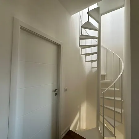 Modesti Tower Prázdninový dům *